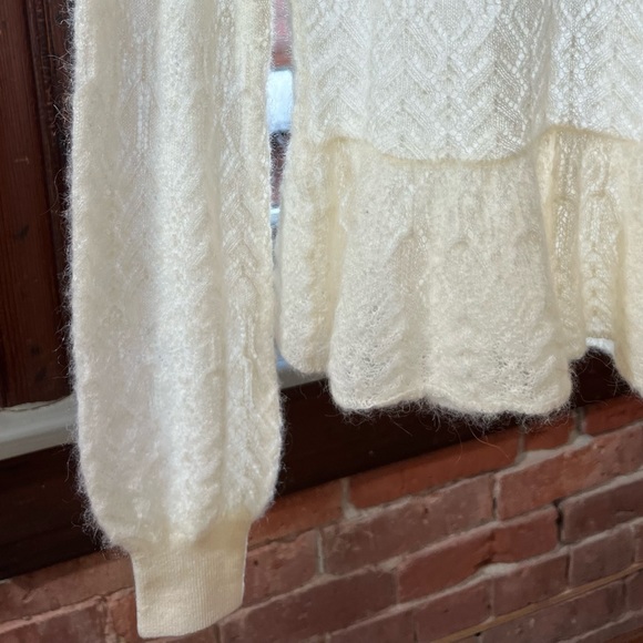 Cream sweater - Picture 4 of 8